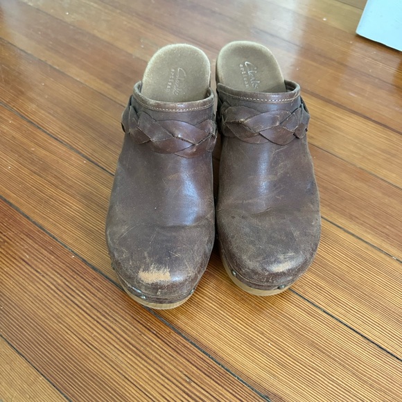 Clarks Clogs - Picture 4 of 4